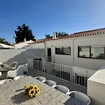 Vilanova - Shared Pool - 12 Guests -