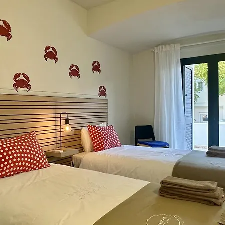 Semesterbostad Vilanova - Shared Pool - 12 Guests -